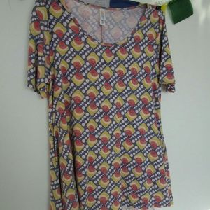 2 Lularoe Tops